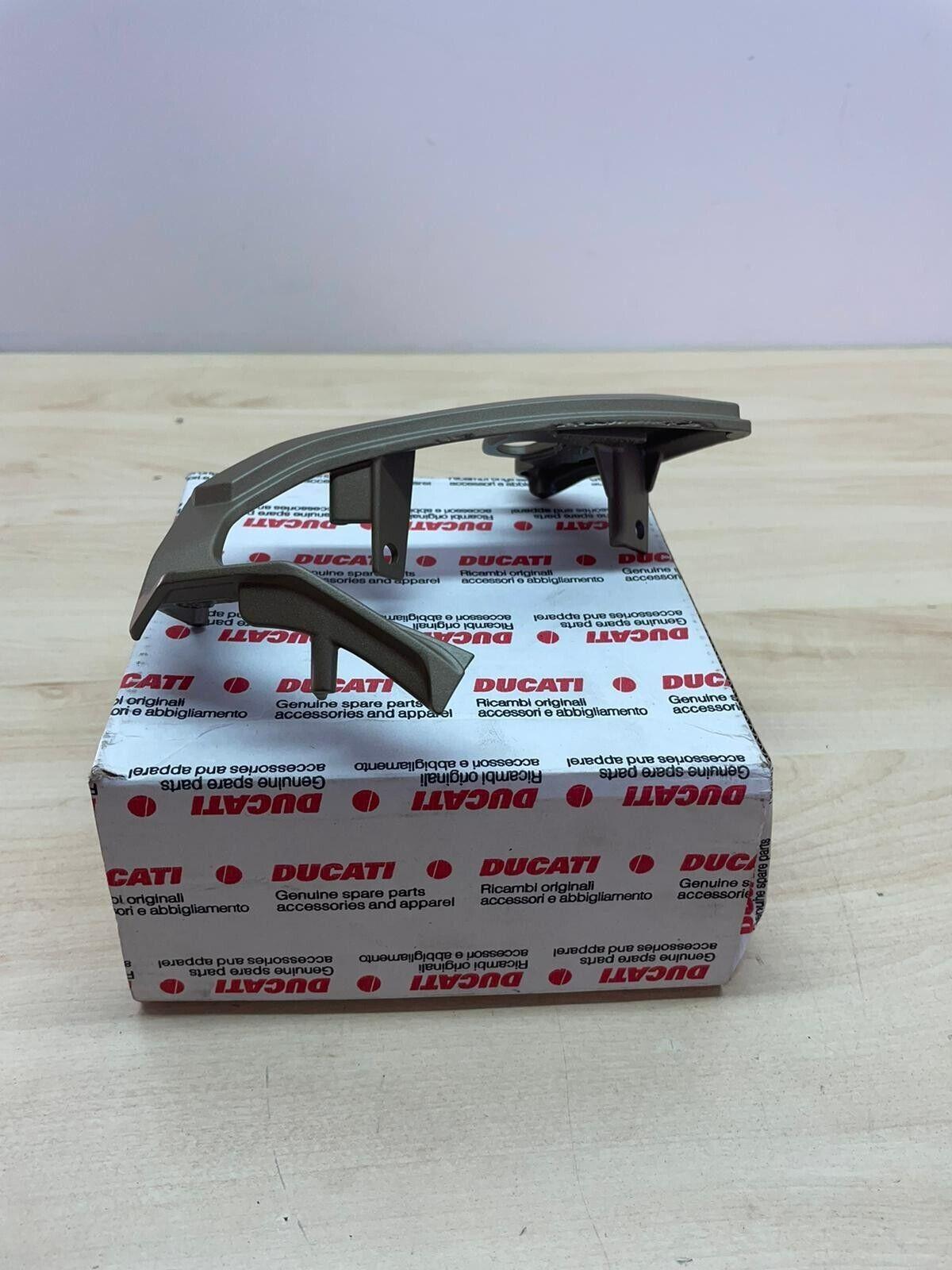 ducati staffa supporto faro sinistro originale ducati 1098 s 82919821a - foto 2