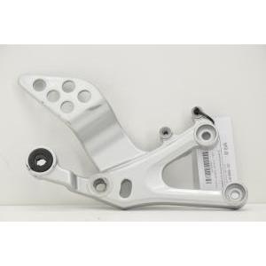 Staffa pedana destra originale  yzf-r125 2008-2013